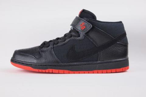 dunk mid pro sb