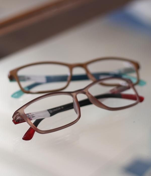 <img class='new_mark_img1' src='//img.shop-pro.jp/img/new/icons5.gif' style='border:none;display:inline;margin:0px;padding:0px;width:auto;' />READING GLASSES