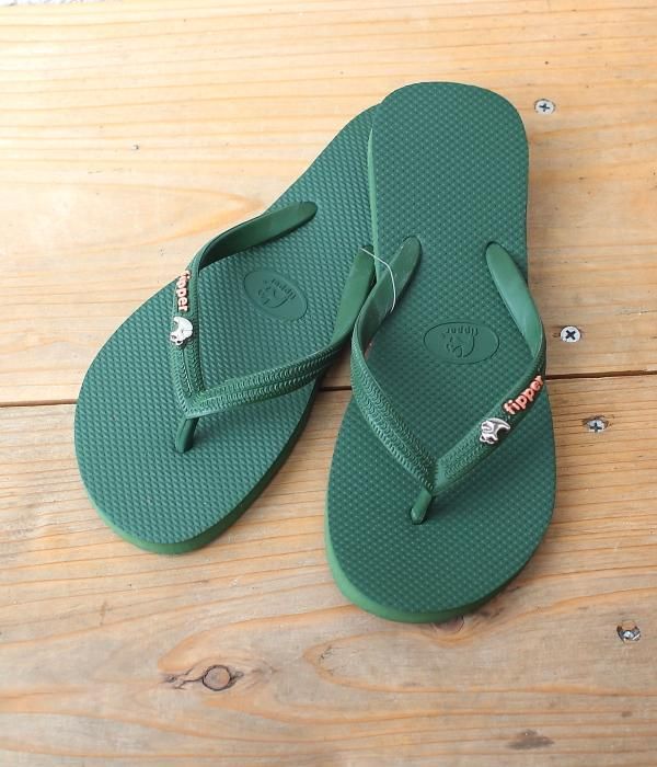 <img class='new_mark_img1' src='//img.shop-pro.jp/img/new/icons5.gif' style='border:none;display:inline;margin:0px;padding:0px;width:auto;' />Fipper beach sandals GLITTER