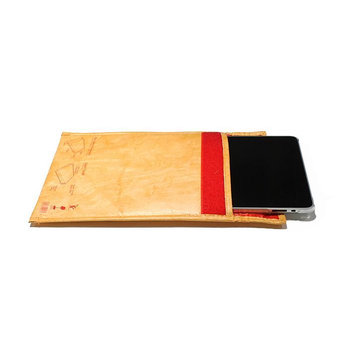 Other Brands Luckies / Undercover Tablet Sleeve<img class='new_mark_img2' src='//img.shop-pro.jp/img/new/icons47.gif' style='border:none;display:inline;margin:0px;padding:0px;width:auto;' /> 02