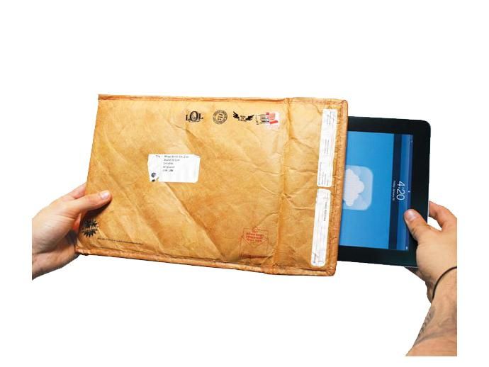 Other Brands Luckies / Undercover Tablet Sleeve<img class='new_mark_img2' src='//img.shop-pro.jp/img/new/icons47.gif' style='border:none;display:inline;margin:0px;padding:0px;width:auto;' /> 02