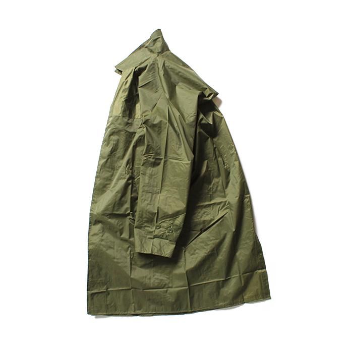 103434649 French Army Rain Coat フランス軍 デッドストック レインコート<img class='new_mark_img2' src='//img.shop-pro.jp/img/new/icons47.gif' style='border:none;display:inline;margin:0px;padding:0px;width:auto;' /> 02
