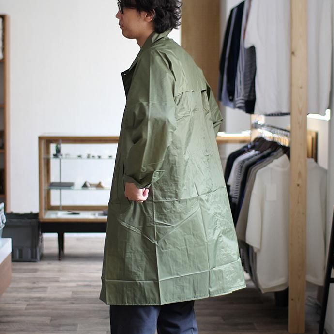 103434649 French Army Rain Coat フランス軍 デッドストック レインコート<img class='new_mark_img2' src='//img.shop-pro.jp/img/new/icons47.gif' style='border:none;display:inline;margin:0px;padding:0px;width:auto;' /> 02