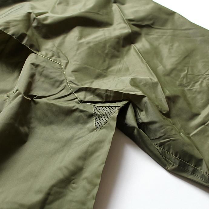 103434649 French Army Rain Coat フランス軍 デッドストック レインコート<img class='new_mark_img2' src='//img.shop-pro.jp/img/new/icons47.gif' style='border:none;display:inline;margin:0px;padding:0px;width:auto;' /> 02