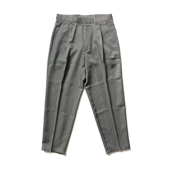 104322771 Hexico / Deformer 1-Tuck Cut Off Pants - Ex. Action Slacks リメイクスラックス - Grey<img class='new_mark_img2' src='//img.shop-pro.jp/img/new/icons47.gif' style='border:none;display:inline;margin:0px;padding:0px;width:auto;' /> 01