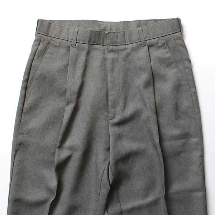 104322771 Hexico / Deformer 1-Tuck Cut Off Pants - Ex. Action Slacks リメイクスラックス - Grey<img class='new_mark_img2' src='//img.shop-pro.jp/img/new/icons47.gif' style='border:none;display:inline;margin:0px;padding:0px;width:auto;' /> 02