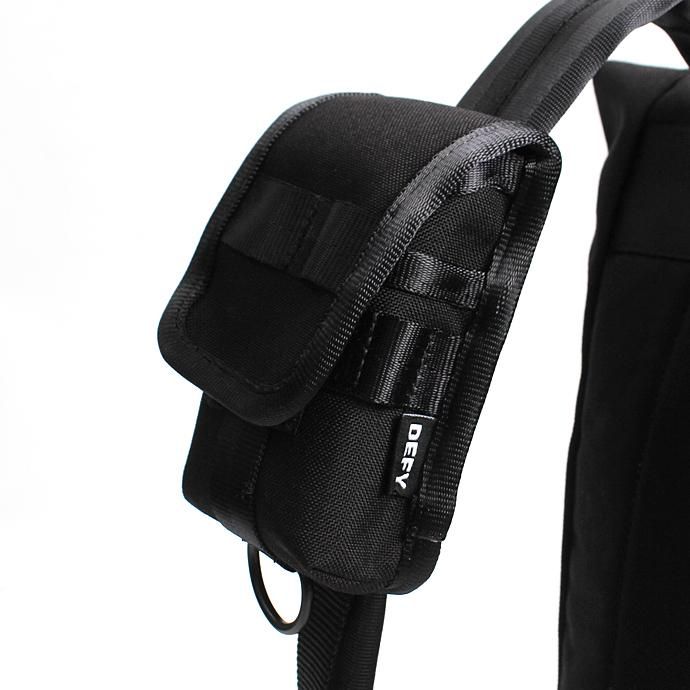 DEFY Courier Strap Pack - Black Cordura クーリエ ストラップパック コーデュラナイロン<img class='new_mark_img2' src='//img.shop-pro.jp/img/new/icons47.gif' style='border:none;display:inline;margin:0px;padding:0px;width:auto;' /> 01