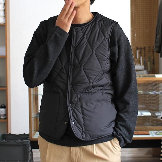 107226174 STILL BY HAND / シンサレート中綿入りリバーシブルベスト VE0363 - 全2色 02