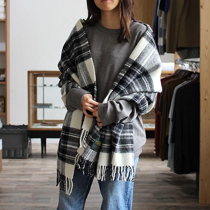 TWEEDMILL TWEEDMILL / ウール タータンチェックブランケット - モノトーン Grey Dress Stewart<img class='new_mark_img2' src='//img.shop-pro.jp/img/new/icons47.gif' style='border:none;display:inline;margin:0px;padding:0px;width:auto;' /> 02
