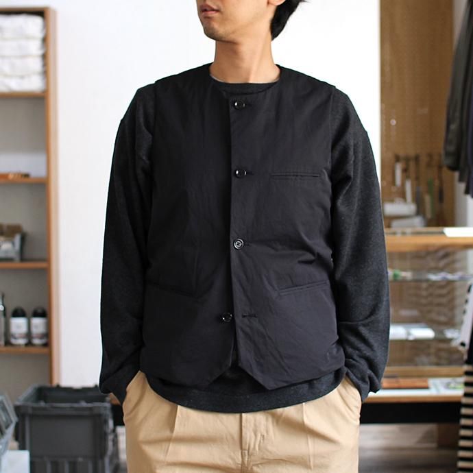 STILL BY HAND シンサレート中綿入りインナーベスト VE0164 - 全2色<img class='new_mark_img2' src='//img.shop-pro.jp/img/new/icons47.gif' style='border:none;display:inline;margin:0px;padding:0px;width:auto;' /> 02