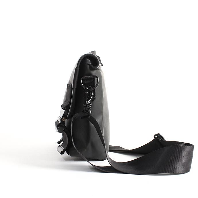DEFY BAGS DEFY BAGS / Recon Mini ミニショルダーバッグ 全6素材<img class='new_mark_img2' src='//img.shop-pro.jp/img/new/icons47.gif' style='border:none;display:inline;margin:0px;padding:0px;width:auto;' /> 02