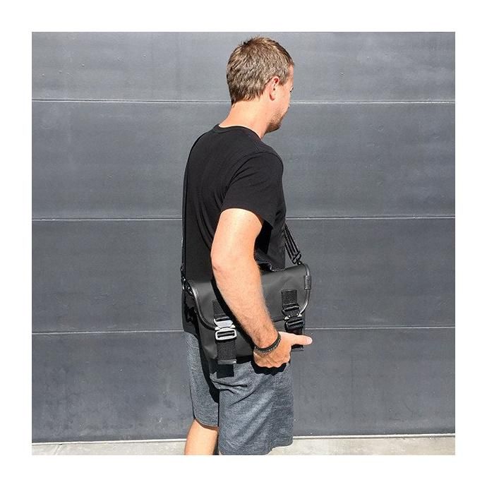 DEFY BAGS DEFY BAGS / Recon Mini ミニショルダーバッグ 全6素材<img class='new_mark_img2' src='//img.shop-pro.jp/img/new/icons47.gif' style='border:none;display:inline;margin:0px;padding:0px;width:auto;' /> 02