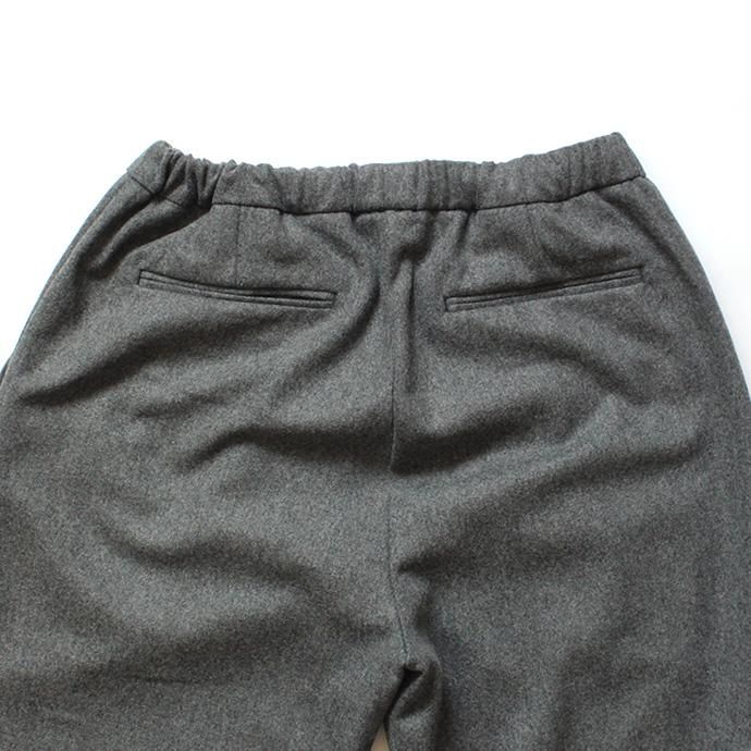 108689884 CEASTERS / Wool Easy Trousers ウールイージーパンツ グレー<img class='new_mark_img2' src='//img.shop-pro.jp/img/new/icons47.gif' style='border:none;display:inline;margin:0px;padding:0px;width:auto;' /> 02