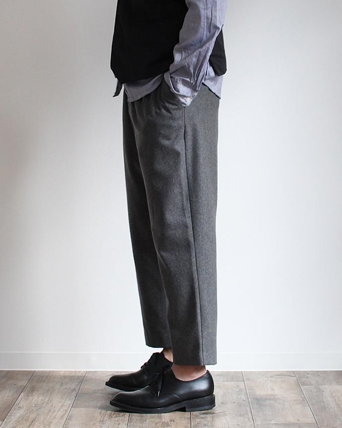 108689884 CEASTERS / Wool Easy Trousers ウールイージーパンツ グレー<img class='new_mark_img2' src='//img.shop-pro.jp/img/new/icons47.gif' style='border:none;display:inline;margin:0px;padding:0px;width:auto;' /> 02