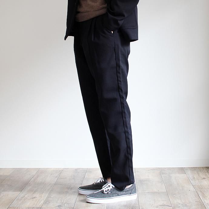 109340871 STILL BY HAND / 2タックウールパンツ PT0664 ネイビー<img class='new_mark_img2' src='//img.shop-pro.jp/img/new/icons47.gif' style='border:none;display:inline;margin:0px;padding:0px;width:auto;' /> 02