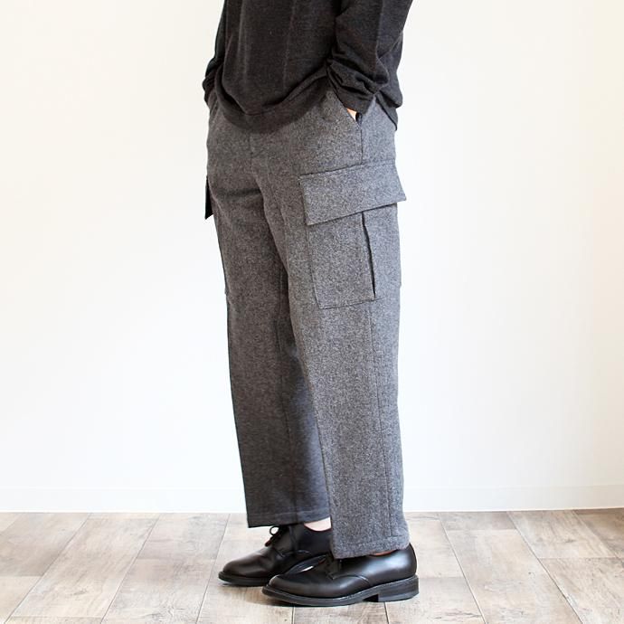 109478423 STILL BY HAND / ウールメルトン カーゴパンツ PT0564 全2色<img class='new_mark_img2' src='//img.shop-pro.jp/img/new/icons47.gif' style='border:none;display:inline;margin:0px;padding:0px;width:auto;' /> 02