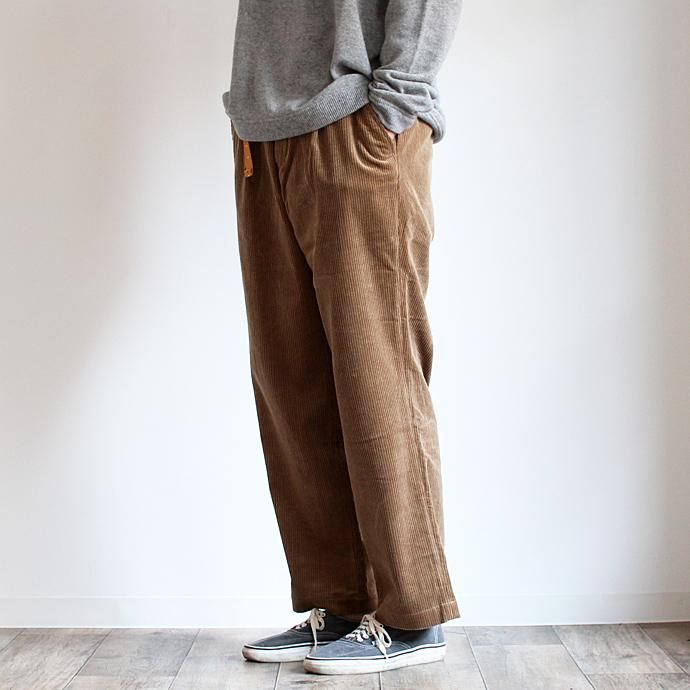 O- O-(オー)/ EASY CORDS コーデュロイ イージーパンツ ベージュ<img class='new_mark_img2' src='//img.shop-pro.jp/img/new/icons47.gif' style='border:none;display:inline;margin:0px;padding:0px;width:auto;' /> 02