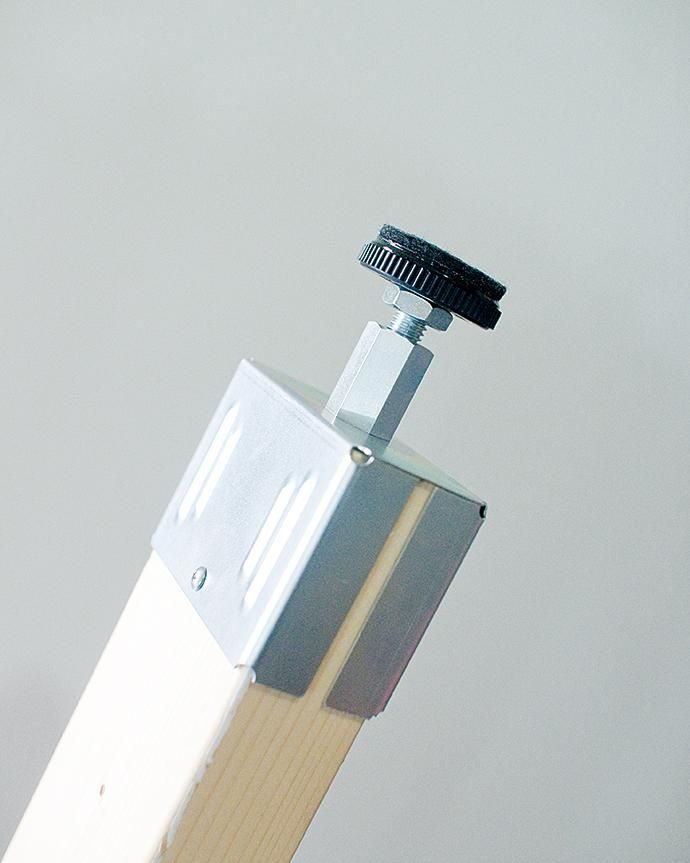 115951312 PINK FLAG / PILLAR BRACKET ピラーブラケット 02