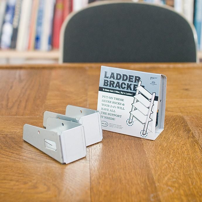 115959241 PINK FLAG / LADDER BRACKET ラダーブラケット 01