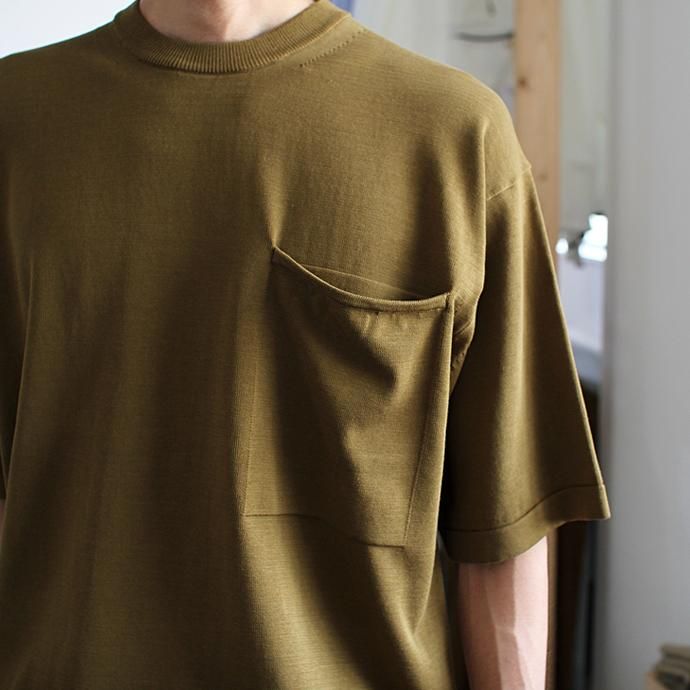crepuscule crepuscule / Pocket Knit S/S 1701-010 - Brown ショートスリーブポケットニット ブラウン<img class='new_mark_img2' src='//img.shop-pro.jp/img/new/icons47.gif' style='border:none;display:inline;margin:0px;padding:0px;width:auto;' /> 02