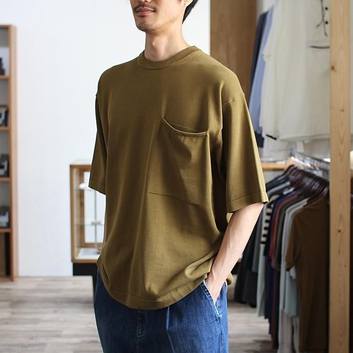 crepuscule crepuscule / Pocket Knit S/S 1701-010 - Brown ショートスリーブポケットニット ブラウン<img class='new_mark_img2' src='//img.shop-pro.jp/img/new/icons47.gif' style='border:none;display:inline;margin:0px;padding:0px;width:auto;' /> 02