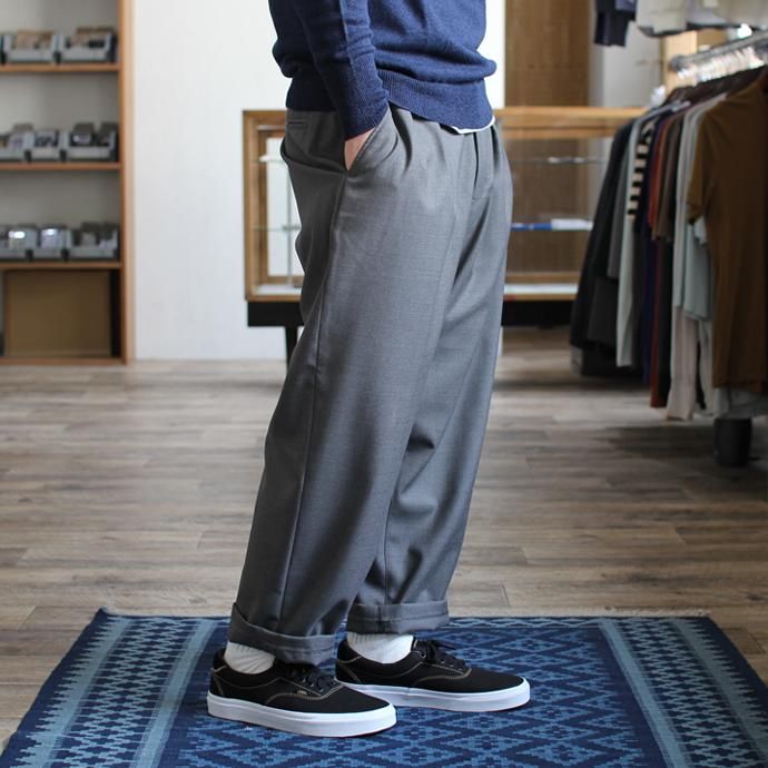 CEASTERS CEASTERS ケステル / Summer Wool 2 Pleats Trousers - Light Grey M658<img class='new_mark_img2' src='//img.shop-pro.jp/img/new/icons47.gif' style='border:none;display:inline;margin:0px;padding:0px;width:auto;' /> 02