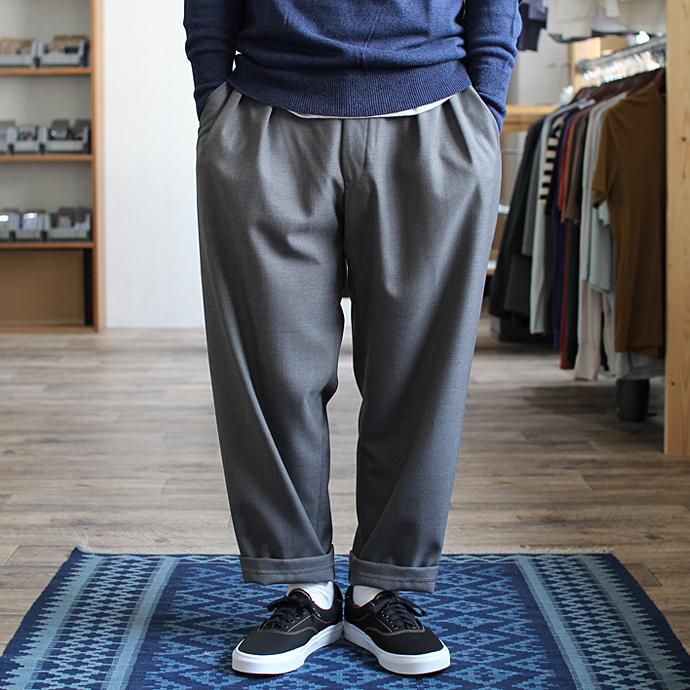 CEASTERS CEASTERS ケステル / Summer Wool 2 Pleats Trousers - Light Grey M658<img class='new_mark_img2' src='//img.shop-pro.jp/img/new/icons47.gif' style='border:none;display:inline;margin:0px;padding:0px;width:auto;' /> 02