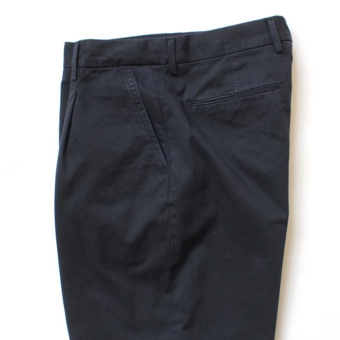 116246906 RICCARDO METHA / One Tuck Wide Trousers ワンタック ワイドパンツ- Dragon Twill Dark Navy<img class='new_mark_img2' src='//img.shop-pro.jp/img/new/icons47.gif' style='border:none;display:inline;margin:0px;padding:0px;width:auto;' /> 02