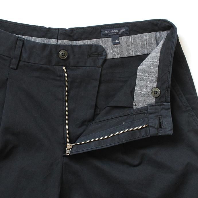 116246906 RICCARDO METHA / One Tuck Wide Trousers ワンタック ワイドパンツ- Dragon Twill Dark Navy<img class='new_mark_img2' src='//img.shop-pro.jp/img/new/icons47.gif' style='border:none;display:inline;margin:0px;padding:0px;width:auto;' /> 02
