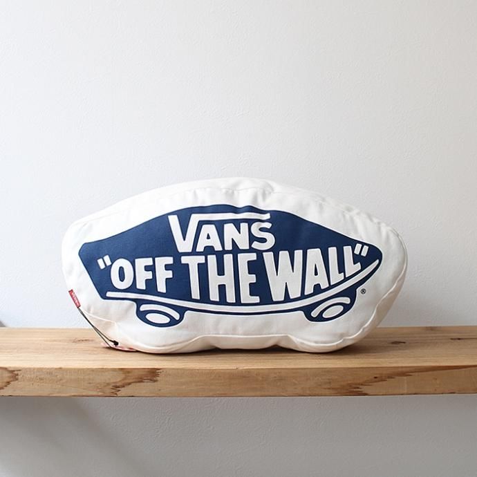 VANS SK8 OTW Bandana Cushion ヴァンズ ロゴクッション - Navy<img class='new_mark_img2' src='//img.shop-pro.jp/img/new/icons47.gif' style='border:none;display:inline;margin:0px;padding:0px;width:auto;' /> 01