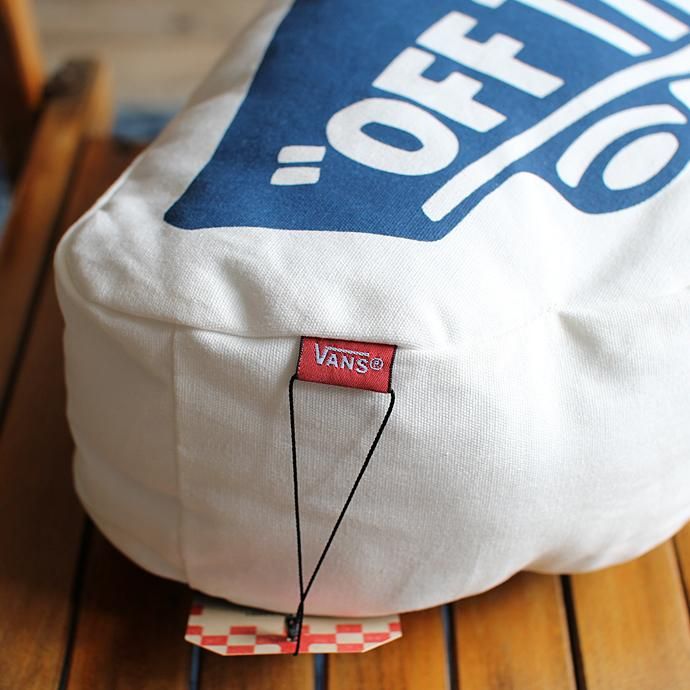 VANS SK8 OTW Bandana Cushion ヴァンズ ロゴクッション - Navy<img class='new_mark_img2' src='//img.shop-pro.jp/img/new/icons47.gif' style='border:none;display:inline;margin:0px;padding:0px;width:auto;' /> 02