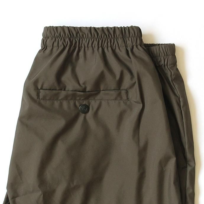 117016801 Powderhorn Mountaineering / MOUNTAIN EASY SHORTS PHM-17-003 マウンテン イージーショーツ オリーブ<img class='new_mark_img2' src='//img.shop-pro.jp/img/new/icons47.gif' style='border:none;display:inline;margin:0px;padding:0px;width:auto;' /> 02