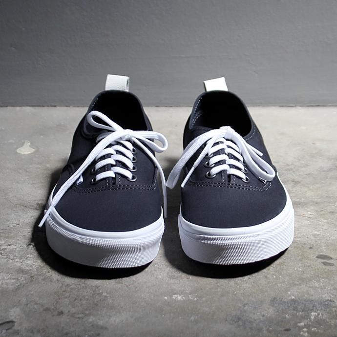 VANS Authentic PT - Navy VN0A38F1NWD ヴァンズ オーセンティックPT ネイビー<img class='new_mark_img2' src='//img.shop-pro.jp/img/new/icons47.gif' style='border:none;display:inline;margin:0px;padding:0px;width:auto;' /> 02