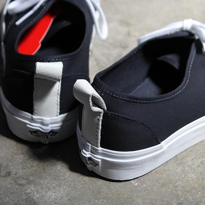 VANS Authentic PT - Navy VN0A38F1NWD ヴァンズ オーセンティックPT ネイビー<img class='new_mark_img2' src='//img.shop-pro.jp/img/new/icons47.gif' style='border:none;display:inline;margin:0px;padding:0px;width:auto;' /> 02