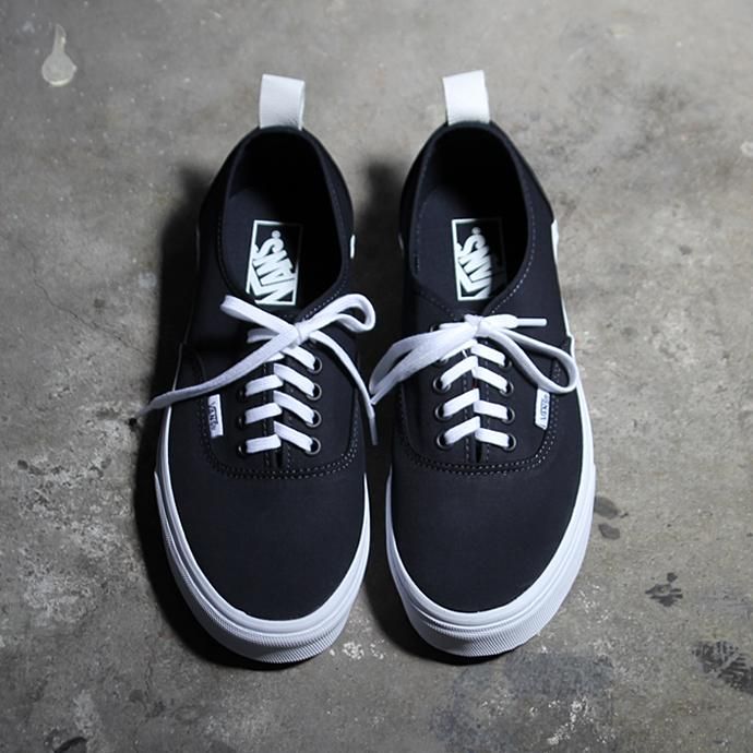 VANS Authentic PT - Navy VN0A38F1NWD ヴァンズ オーセンティックPT ネイビー<img class='new_mark_img2' src='//img.shop-pro.jp/img/new/icons47.gif' style='border:none;display:inline;margin:0px;padding:0px;width:auto;' /> 02