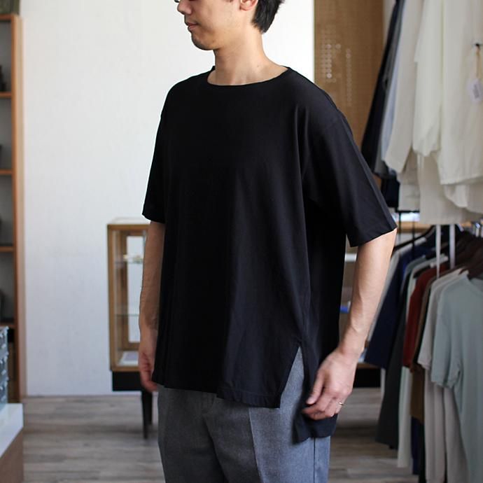 smoothday ユニセックス テクノラマ オーバーサイズ スリットTシャツ SG-T001-004 Off white<img class='new_mark_img2' src='//img.shop-pro.jp/img/new/icons47.gif' style='border:none;display:inline;margin:0px;padding:0px;width:auto;' /> 02