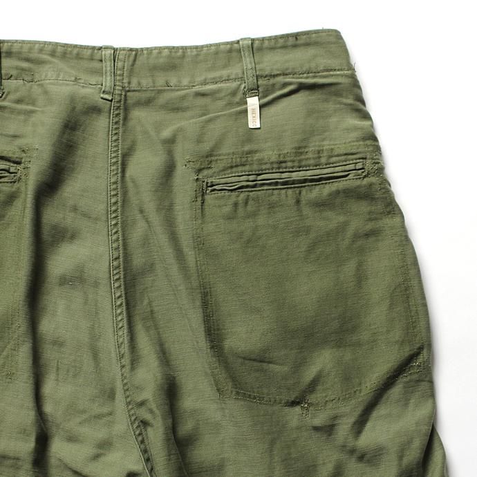 121905749 Hexico / Deformer 1-Tucks U.S. Army 70s Utility Pants リメイクワンタックユーテリティパンツ 01<img class='new_mark_img2' src='//img.shop-pro.jp/img/new/icons47.gif' style='border:none;display:inline;margin:0px;padding:0px;width:auto;' /> 02