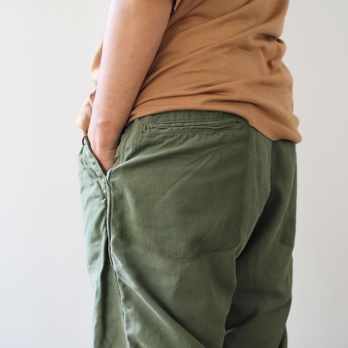 121905749 Hexico / Deformer 1-Tucks U.S. Army 70s Utility Pants リメイクワンタックユーテリティパンツ 01<img class='new_mark_img2' src='//img.shop-pro.jp/img/new/icons47.gif' style='border:none;display:inline;margin:0px;padding:0px;width:auto;' /> 02
