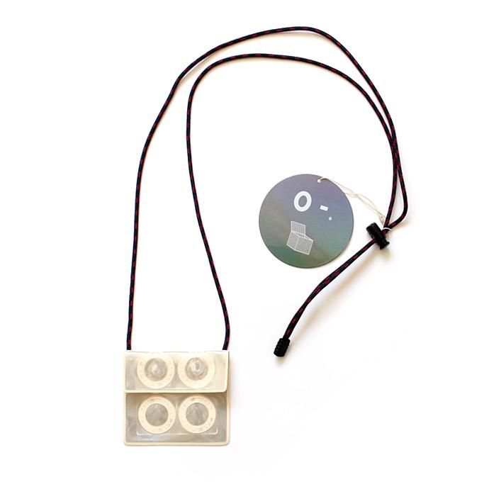 121982237 O-(オー)/ JOY CASE リフレクター素材ケース O-S-07 White<img class='new_mark_img2' src='//img.shop-pro.jp/img/new/icons47.gif' style='border:none;display:inline;margin:0px;padding:0px;width:auto;' /> 01