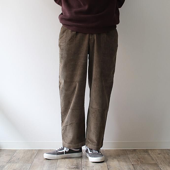 122332265 RICCARDO METHA / One Tuck Wide Trousers Corduroy コーデュロイ ワンタック ワイドパンツ - Beige<img class='new_mark_img2' src='//img.shop-pro.jp/img/new/icons47.gif' style='border:none;display:inline;margin:0px;padding:0px;width:auto;' /> 02