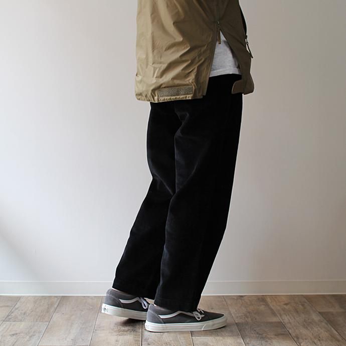 122332320 RICCARDO METHA / One Tuck Wide Trousers Corduroy コーデュロイ ワンタック ワイドパンツ - Black<img class='new_mark_img2' src='//img.shop-pro.jp/img/new/icons47.gif' style='border:none;display:inline;margin:0px;padding:0px;width:auto;' /> 02