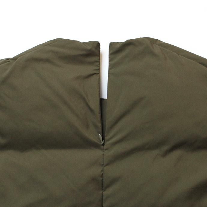 blurhms BHS-F17FW14 Invisible Down Tee - Khaki Grey プルオーバーダウンT - オリーブ<img class='new_mark_img2' src='//img.shop-pro.jp/img/new/icons47.gif' style='border:none;display:inline;margin:0px;padding:0px;width:auto;' /> 02