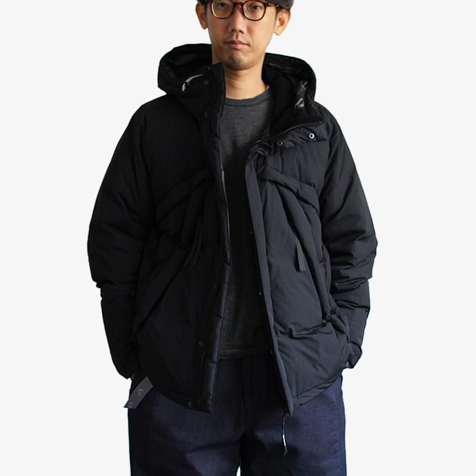 WISLOM JOHNNY ダウンジャケット - RUGA Black<img class='new_mark_img2' src='//img.shop-pro.jp/img/new/icons47.gif' style='border:none;display:inline;margin:0px;padding:0px;width:auto;' /> 02
