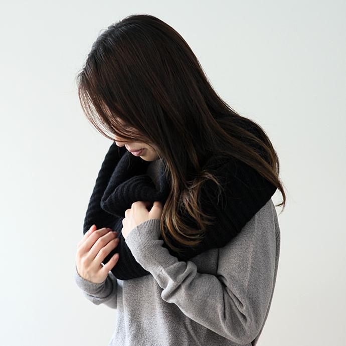 124557058 smoothday / ユニセックス ヤクニット メビウス スヌード SH-A003-103 ブラック<img class='new_mark_img2' src='//img.shop-pro.jp/img/new/icons47.gif' style='border:none;display:inline;margin:0px;padding:0px;width:auto;' /> 01