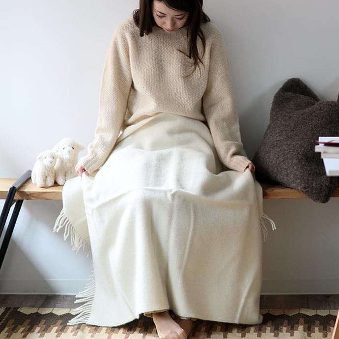 124739399 Silkeborg Plaids(シルケボー・プレイド) / ウール ニーラグ DANAJA - 0100 エクリュ<img class='new_mark_img2' src='//img.shop-pro.jp/img/new/icons47.gif' style='border:none;display:inline;margin:0px;padding:0px;width:auto;' /> 02