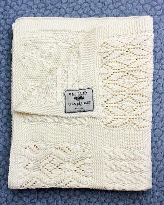 124813074 Blarney Woollen Mills(ブラーニー ウーレンミルズ) / Lace Patchwork Throw レースパッチワークスロー ひざ掛け<img class='new_mark_img2' src='//img.shop-pro.jp/img/new/icons47.gif' style='border:none;display:inline;margin:0px;padding:0px;width:auto;' /> 02