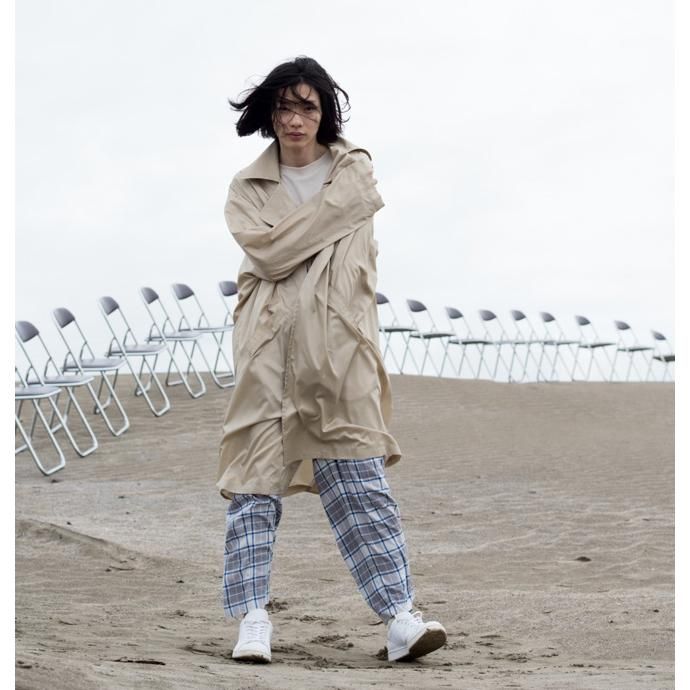 127468285 THEE(シー)/ trench gown ET-CO-02 トレンチガウンコート Beige<img class='new_mark_img2' src='//img.shop-pro.jp/img/new/icons47.gif' style='border:none;display:inline;margin:0px;padding:0px;width:auto;' /> 02