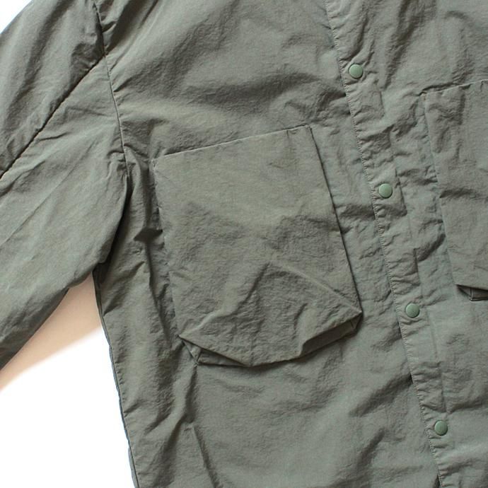 127510879 blurhms / Nylon Utility Shirt Jacket BHS-18SS006 - Khaki<img class='new_mark_img2' src='//img.shop-pro.jp/img/new/icons47.gif' style='border:none;display:inline;margin:0px;padding:0px;width:auto;' /> 02
