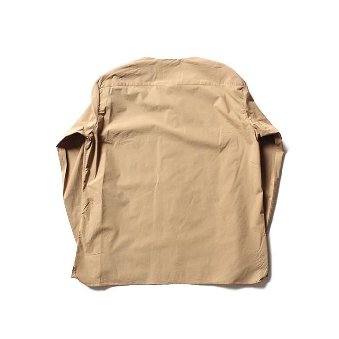 128993914 STILL BY HAND / ダブルポケット ストレッチシャツ SH0581 - ベージュ<img class='new_mark_img2' src='//img.shop-pro.jp/img/new/icons47.gif' style='border:none;display:inline;margin:0px;padding:0px;width:auto;' /> 02