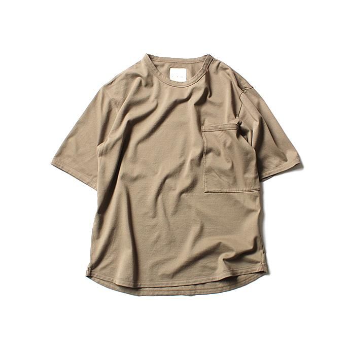 131556134 STILL BY HAND / 鹿の子 ビッグポケットTシャツ CS0482 - Beige<img class='new_mark_img2' src='//img.shop-pro.jp/img/new/icons47.gif' style='border:none;display:inline;margin:0px;padding:0px;width:auto;' /> 01